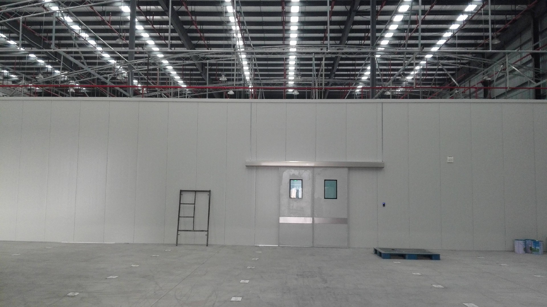 建造-35℃～-40℃急凍庫(kù)設(shè)計(jì)費(fèi)用價(jià)格多少錢(qián)？